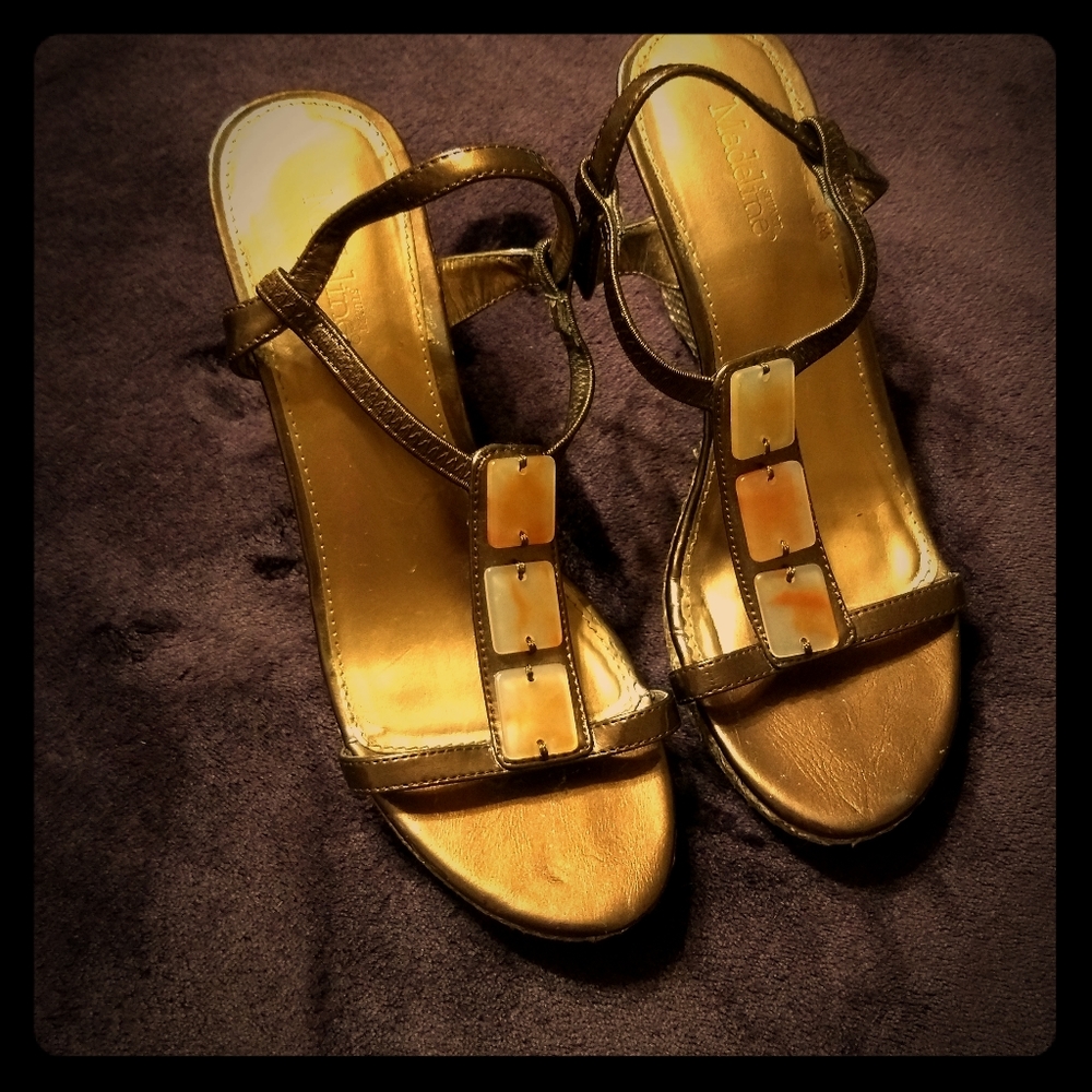 Copper/gold strappy wedges